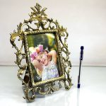 قاب عکس برنجی کد ۱۲  – مناسب عکس ۱۰*۱۵ - Image 2