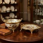 کاسه و بشقاب کرم طرح ظریف | چینی لوکس سرمه‌ای با آبکاری طلایی – برنز زحل - Image 4